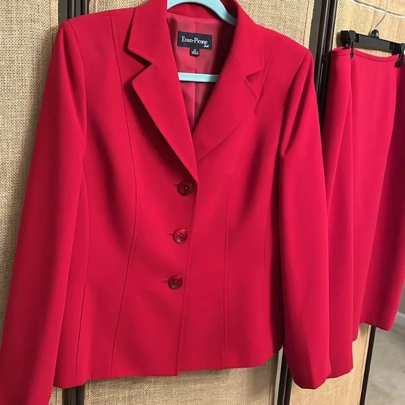 Women’s Evan Picone Vintage 2 piece skirt suit. Red. Size 14 - Picture 2 of 14